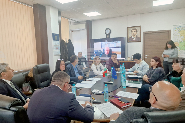 Въвеждането на еврото в област Разград протича плавно, без сериозни нарушения, отчетоха представители на институции