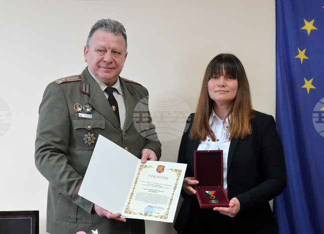 Село Георги Дамяново - кмет - Нина Петкова - отличие