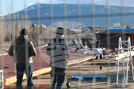 Столица - инцидент - срутен навес