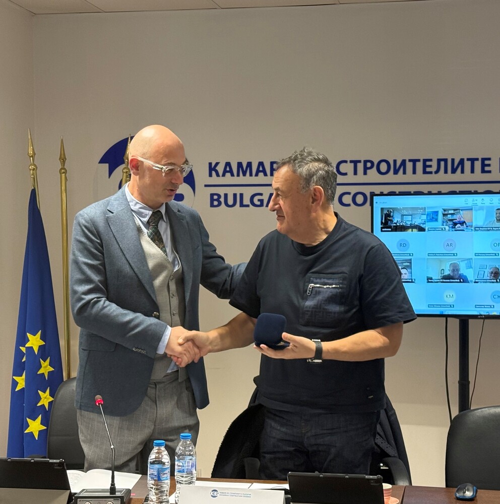 Председателят на Камарата на строителите в България инж. Любомир Качамаков ще работи с екип от петима заместници