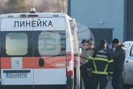 Столица - инцидент - срутен навес