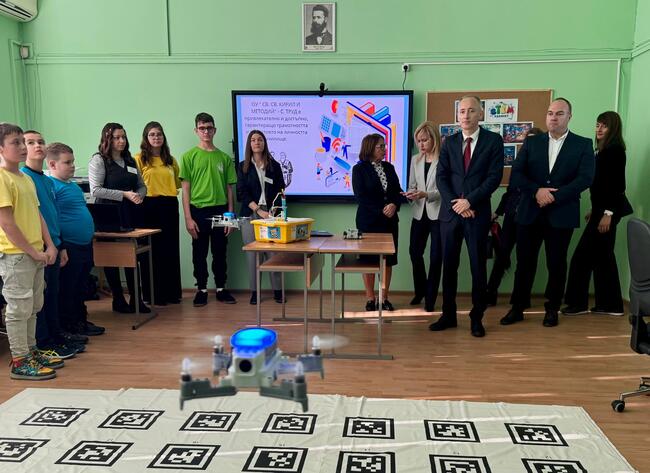 Министерство на образованието и науката: 225 училища вече са с нови спортни площадки, още 120 се обновяват