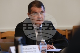 Народно събрание - Комисия по туризъм - Павлин Петров