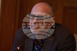 Народно събрание - Комисия по туризъм - Любен Дилов