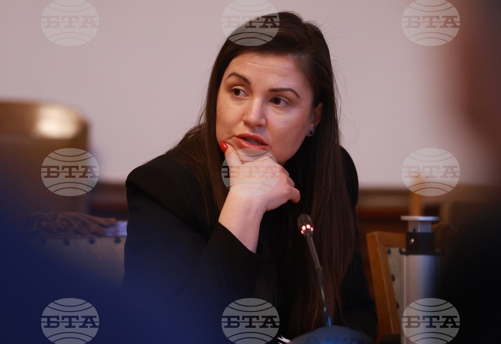 Народно събрание - Комисия по туризъм - Галя Василева