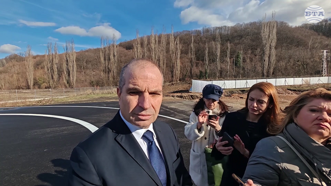 Законът за обществения транспорт предвижда пътническите услуги да се контролират с телематични средства, каза Гроздан Караджов