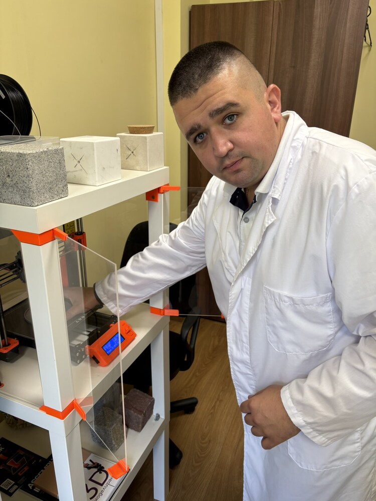 Доц. Мартин Ралчев – носител на наградата „Питагор“ за млад учен: „Науката е пътят, по който мечтите се превръщат в технологии“