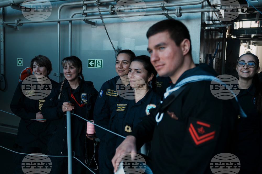 APTOPIX Greece France Frigate