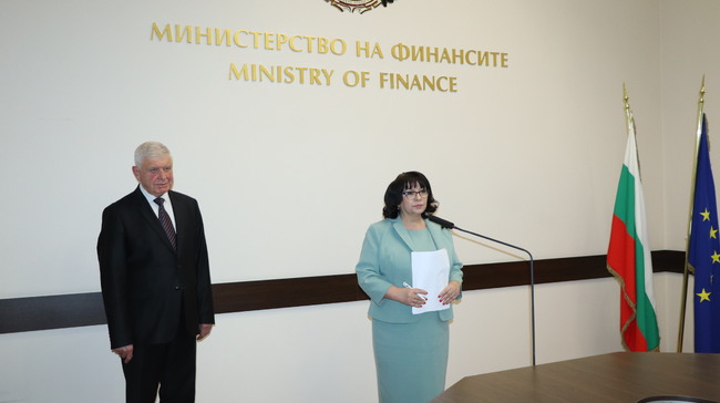 Министър Теменужка Петкова: Правителството ще индексира доходите на заетите в бюджетната сфера с 5% 