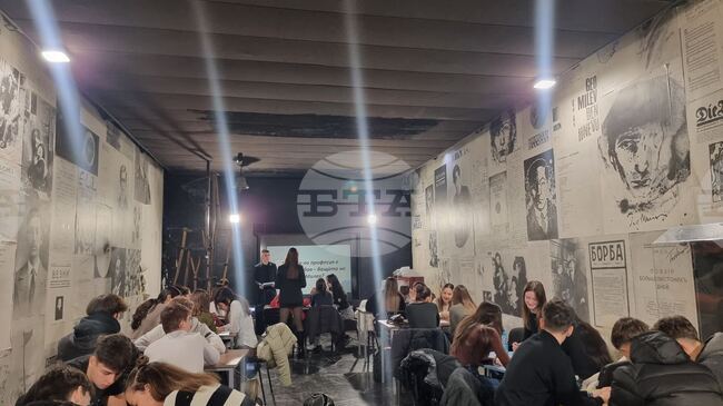 В Стара Загора отбелязаха 131 години от рождението на Гео Милев с ученическа викторина