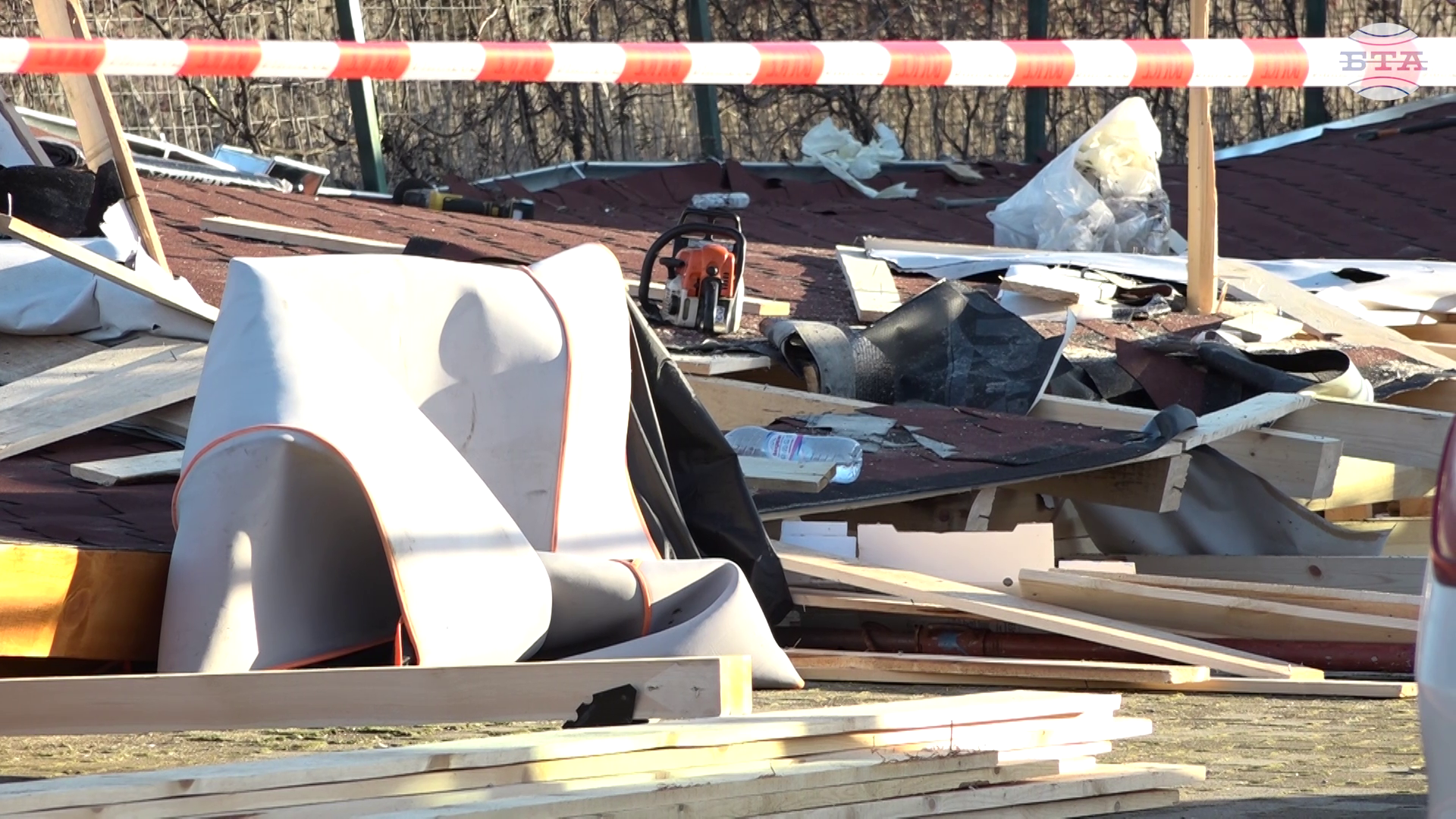 Проверява се дали падналото в София хале има разрешително за строеж