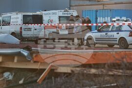 Столица - инцидент - срутен навес