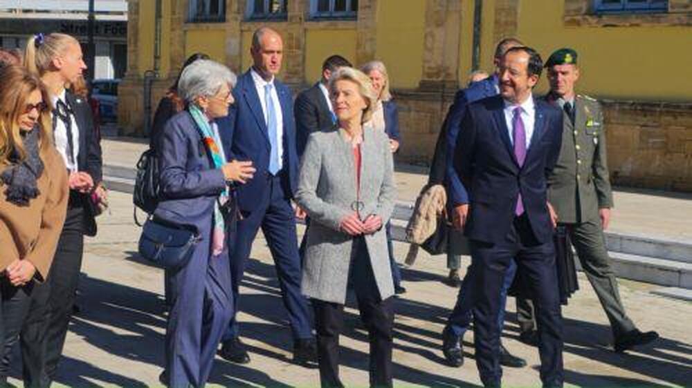 КНА: Решението на кипърския въпрос е абсолютен приоритет за ЕС, каза Фон дер Лайен след посещение в буферната зона в Никозия