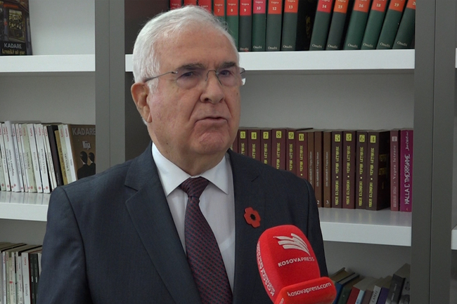 КосоваПрес: Бившият посланик на Албания в ООН Ксенофон Крисафи за това как е допринесъл за международната осведоменост за клането в Речак