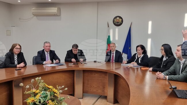 Министърът на образованието и науката в оставка Красимир Вълчев взе участие в национален форум за модернизацията на висшето образование в Пловдив