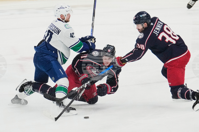 Canucks Blue Jackets Hockey