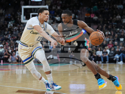 Bucks Spurs Basketball