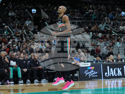 Bucks Spurs Basketball