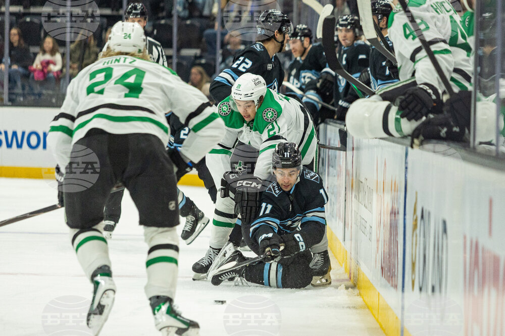 Stars Mammoth Hockey