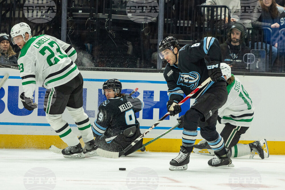 Stars Mammoth Hockey