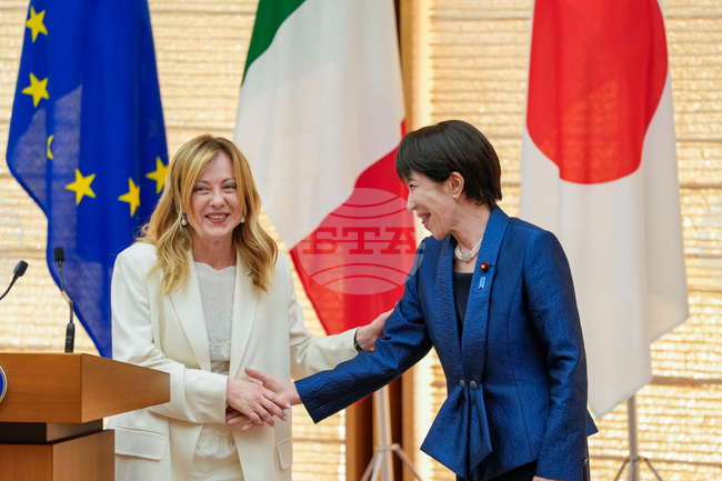 JAPAN-ITALY POOL PIX 6