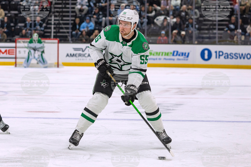Stars Mammoth Hockey