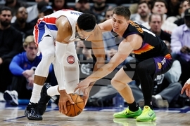 Suns Pistons Basketball