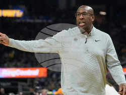 Knicks Warriors Basketball