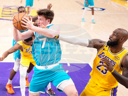 Hornets Lakers Basketball