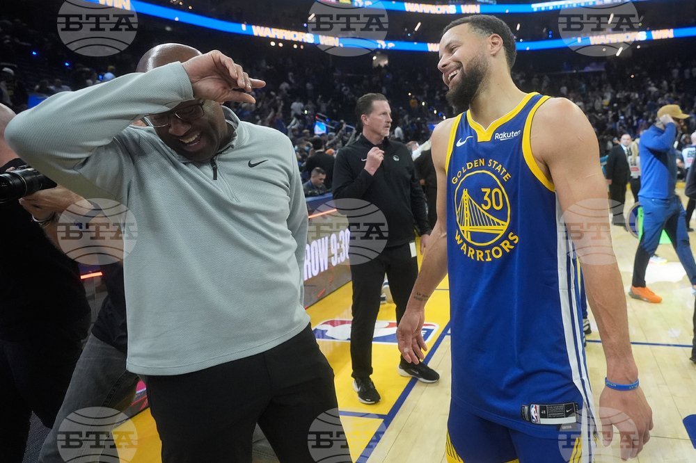 Knicks Warriors Basketball