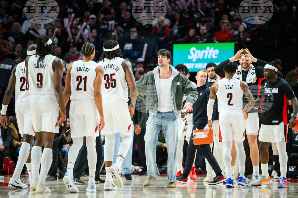 Hawks Trail Blazers Basketball