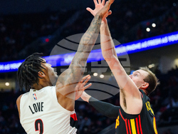 Hawks Trail Blazers Basketball