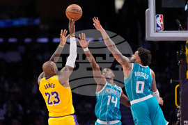 Hornets Lakers Basketball