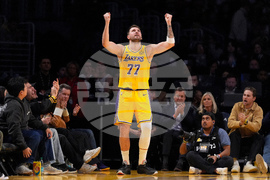 Hornets Lakers Basketball