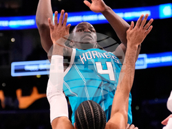 Hornets Lakers Basketball