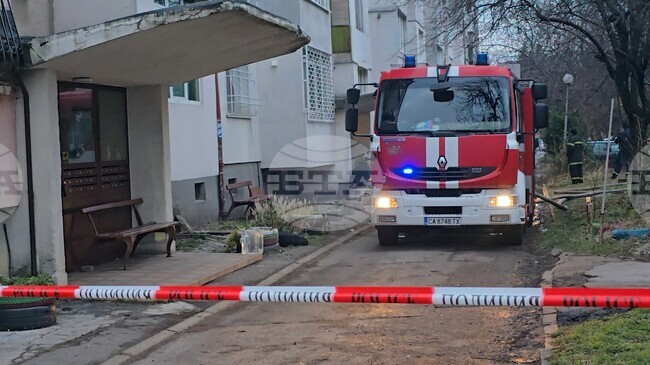 Жена почина от задимяване заради пожар в жилищна сграда, пострадали са още две деца и двама възрастни