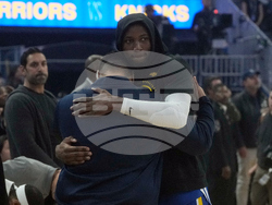 Knicks Warriors Basketball