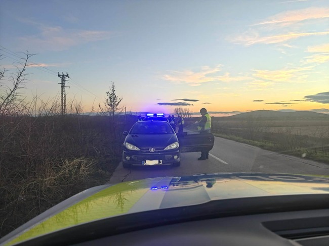 Полицията в област Сливен задържа водач след употреба на наркотици и шофьор с 2,19 промила алкохол