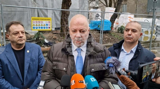 Трябва да гарантираме здравето и правото на безопасна среда на всеки гражданин, коментира във Велико Търново Росен Желязков след мярката на РИОСВ за "Кроношпан" 