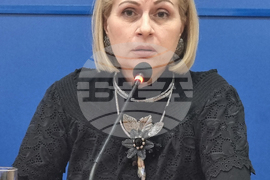 Националния пресклуб на БТА Плевен - БСП - избори - пресконференция - Ева Маринова