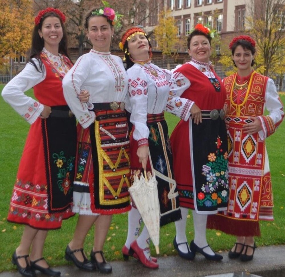 Балканската танцова формация „Феникс“ в Базел, Швейцария, организира среща, посветена на българския танц, музика и споделеност на 24 януари