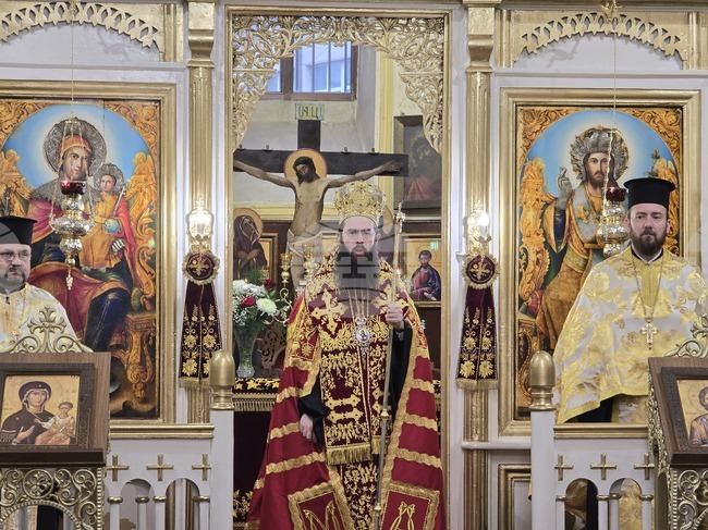 Сливен отбеляза 148 години от Освобождението си с молебен, отслужен от митрополит Арсений