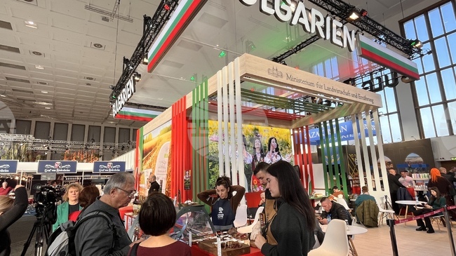 Български производители търсят нови клиенти и пазари чрез участиетието си на изложението „Зелена седмица“ в Берлин