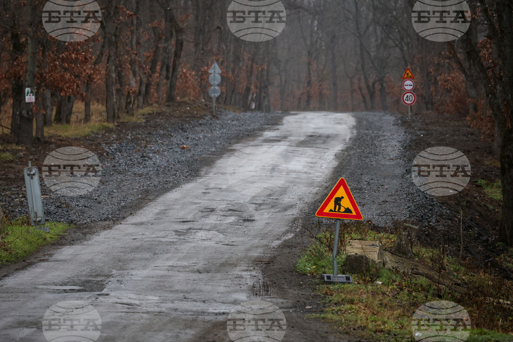 Село Ясна поляна - село Веселие - път - състояние
