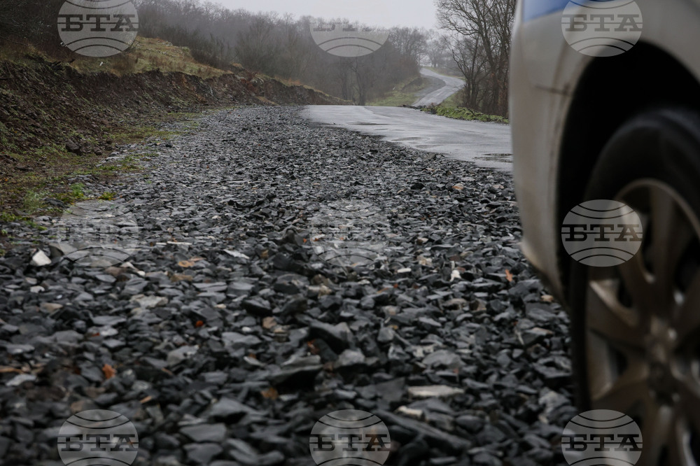 Село Веселие - село Росен - път - състояние