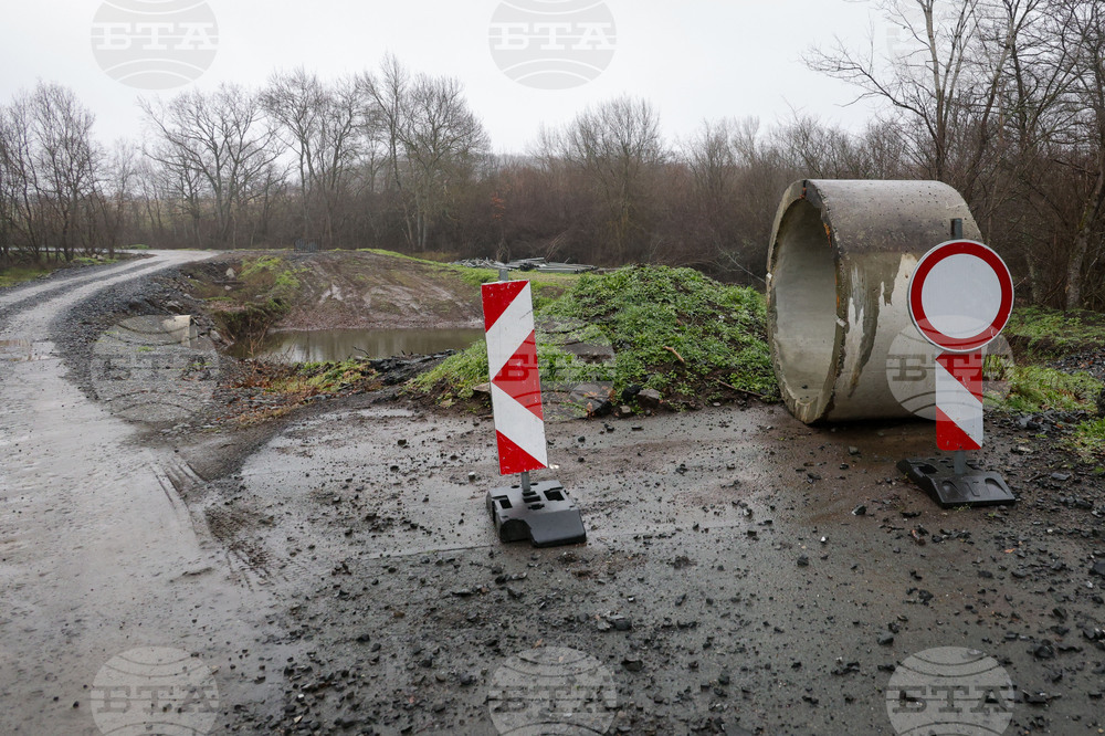 Село Веселие - село Росен - път - състояние