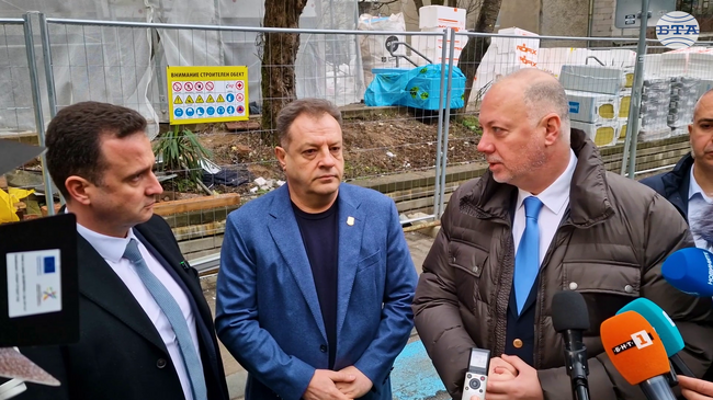 Премиерът в оставка Росен Желязков, заяви че с програмата за саниране на жилищни сгради се гарантира сигурността на енергийната система