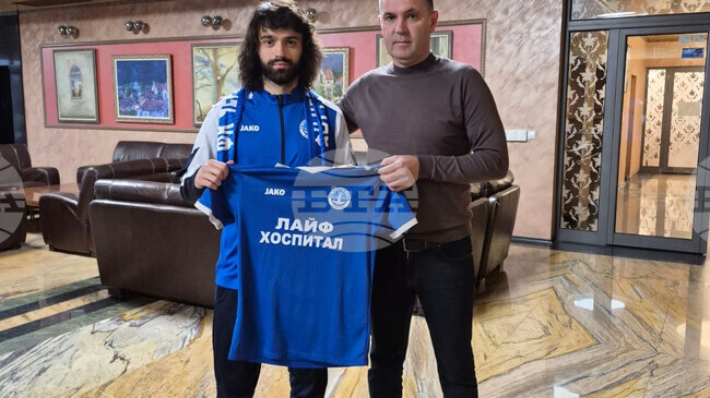 Черноморец (Бургас) привлече сина на бившия босненски национален вратар Томислав Пиплица