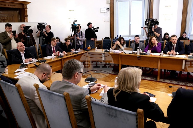 Народно събрание - Комисия по конституционни и правни въпроси - заседание