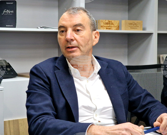 Велико Търново - дървопреработвателно предприятие „Кроношпан“ - брифинг